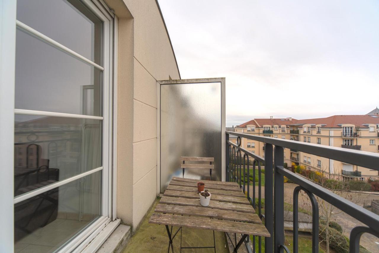 L'Appartement Du Roi Lion L 8 Pers L Proche De Disney Bussy-Saint-Georges Luaran gambar