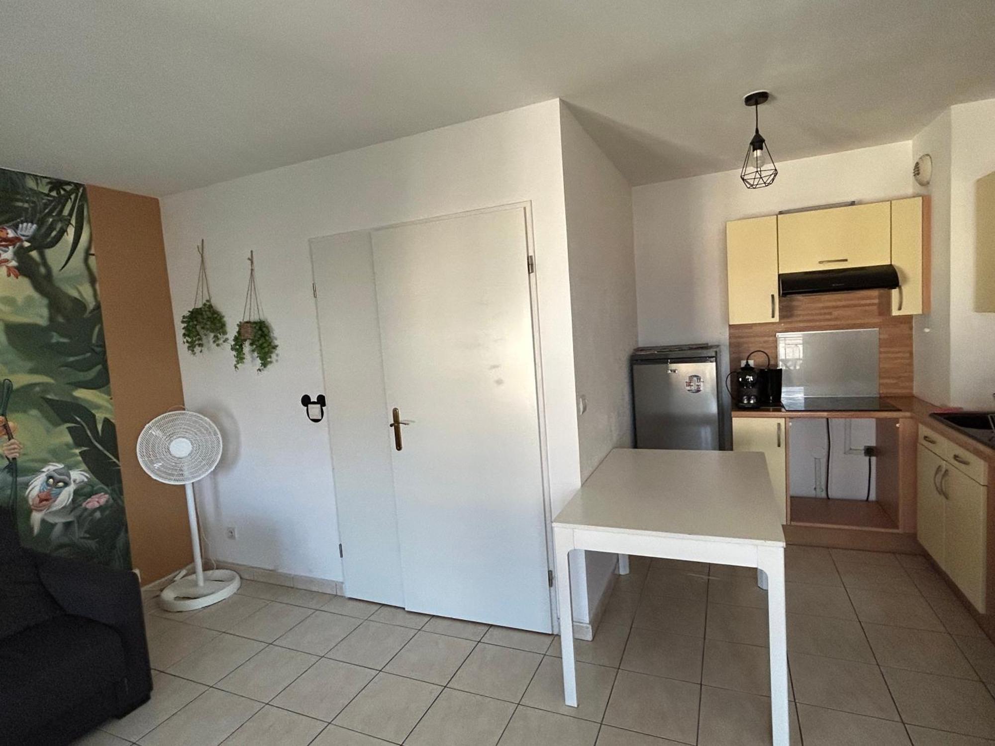 L'Appartement Du Roi Lion L 8 Pers L Proche De Disney Bussy-Saint-Georges Luaran gambar